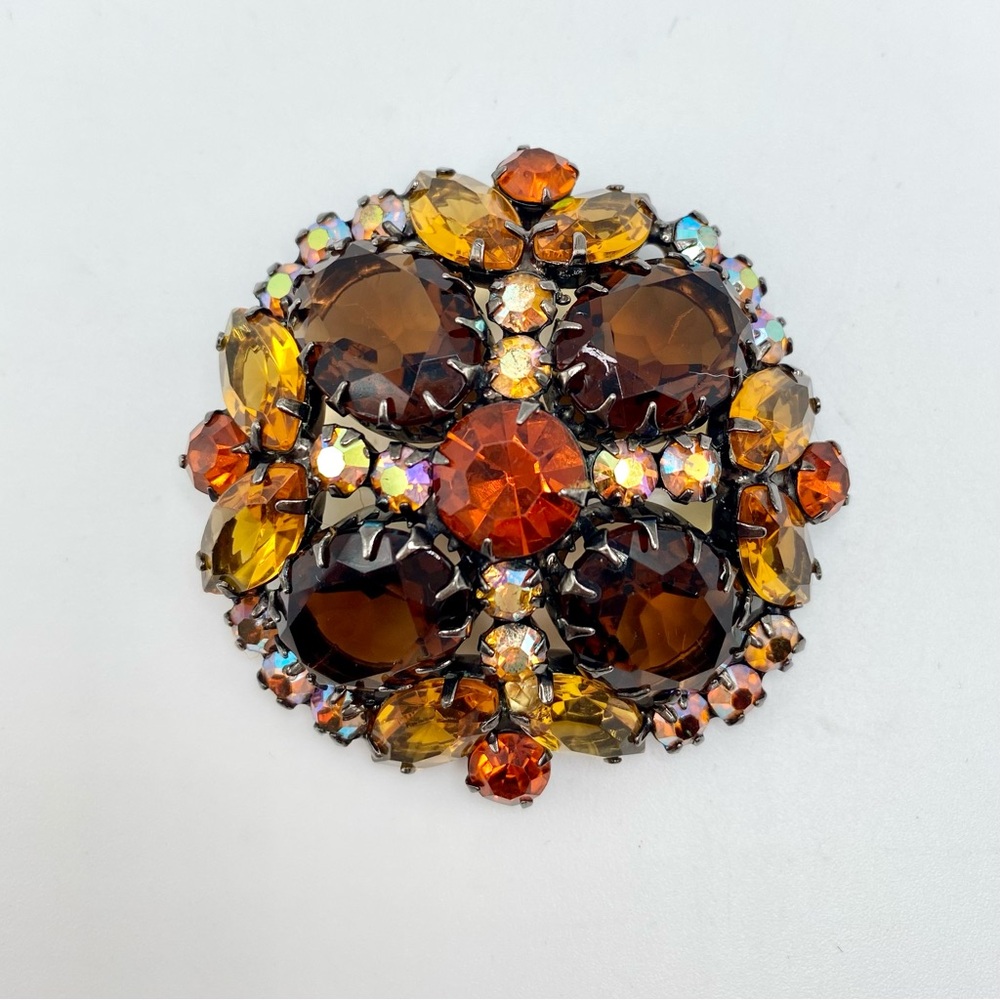 Juliana Book Piece Brooch Domed Smoke Rhinestone Japanned Tiffany Prong
